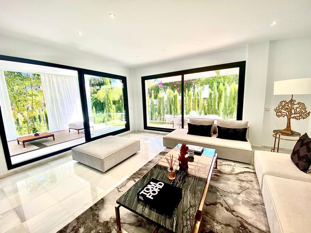 Apartment in Marbella, Andalusia, Spain 1 - 17398891