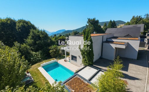 House in Saint-Martin-d'Uriage, Auvergne-Rhône-Alpes, France 1