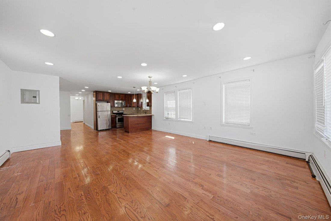 House in New York, New York, United States 5 - 18439314