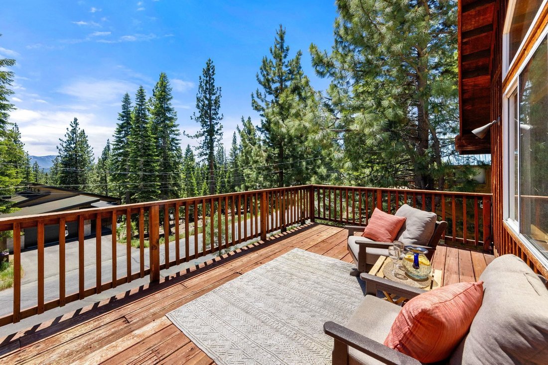 House in Truckee, California, United States 1 - 18223143