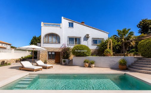 Villa in Calp / Calpe, Valencian Community, Spain 1