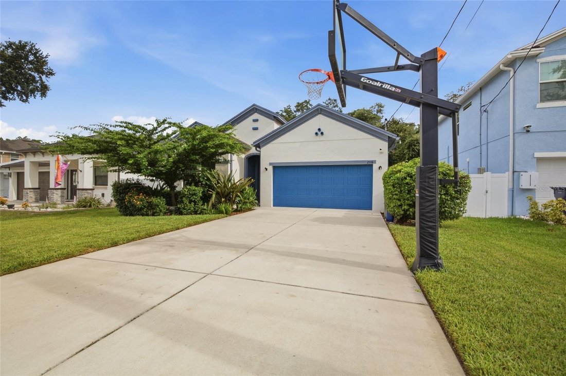 House in Tampa, Florida, United States 3 - 18442283