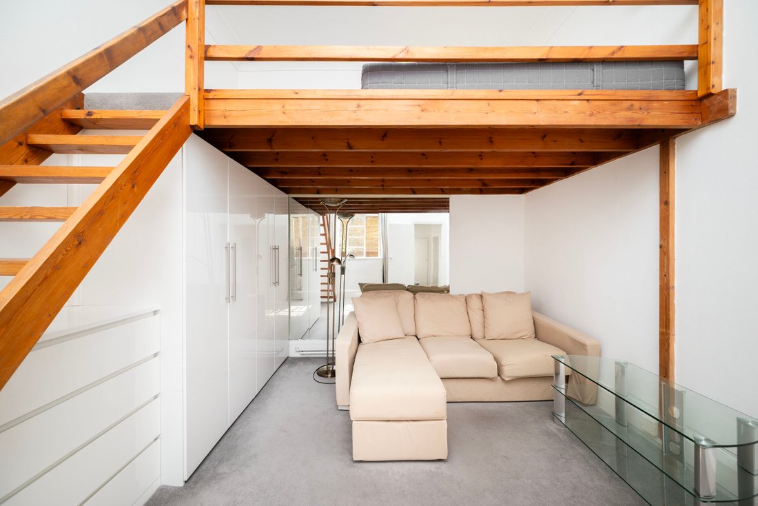 Apartment in Primrose Hill, Camden, England 2 - 18435988