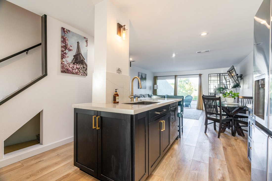 House in Thousand Oaks, California, United States 1 - 18440913