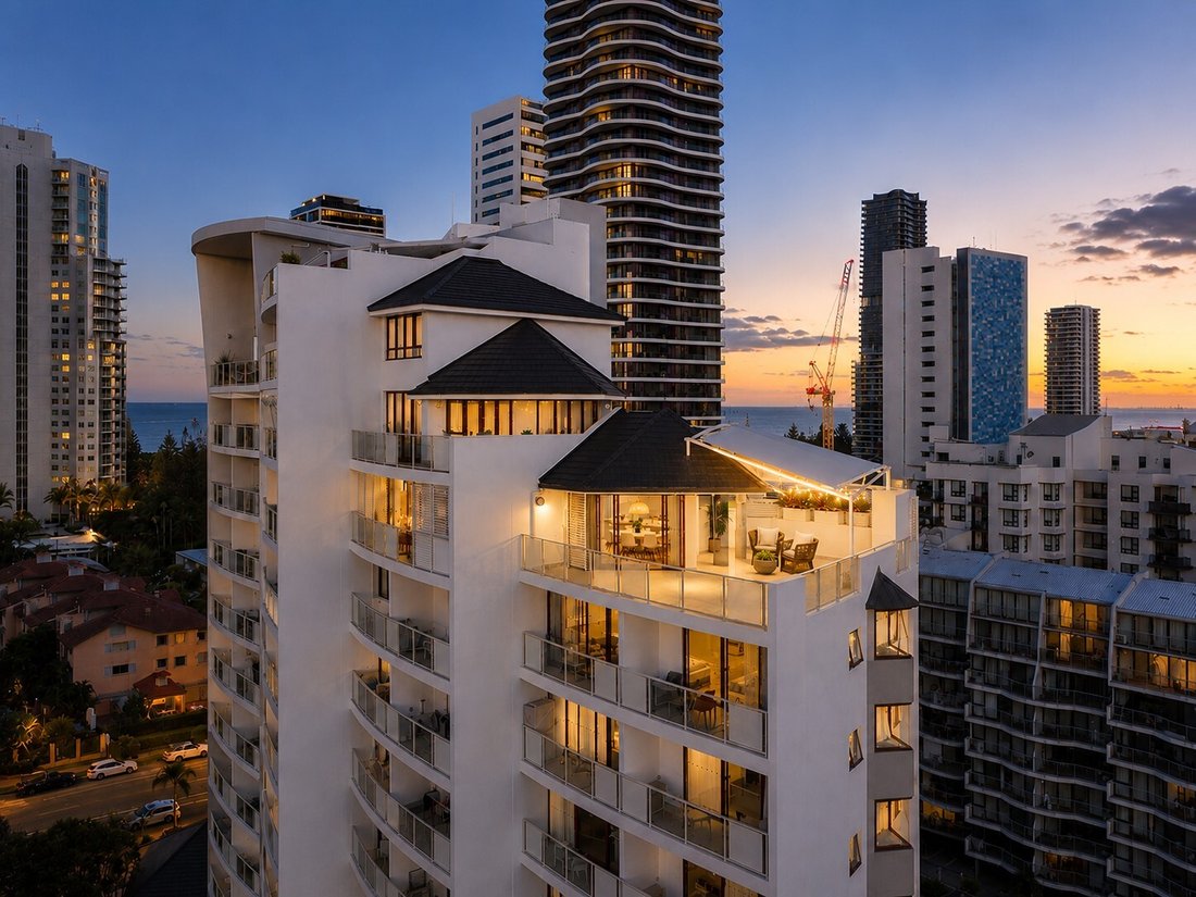 Apartment in Broadbeach Waters, Queensland, Australia 1 - 18434788