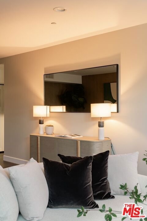 Condo in Beverly Hills, California, United States 5 - 18442339