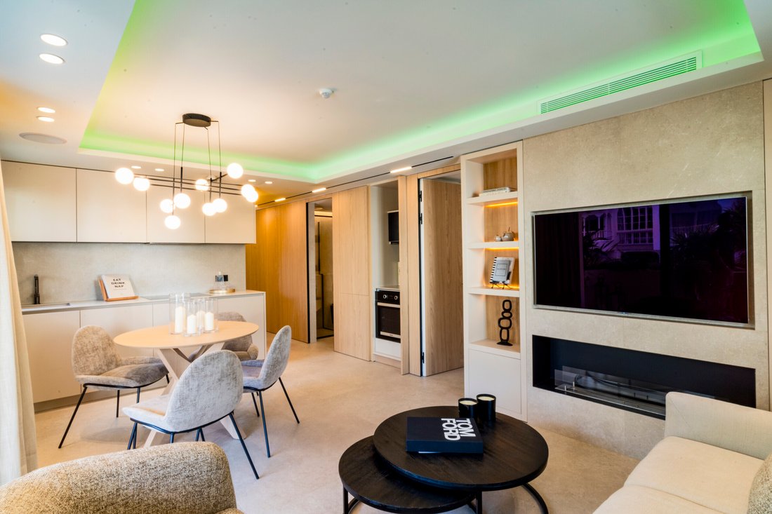 Apartment in Puerto Banus, Marbella, Spain 4 - 17399145