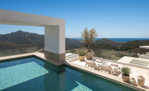 Penthouse in Ojen, Andalusia, Spain 1