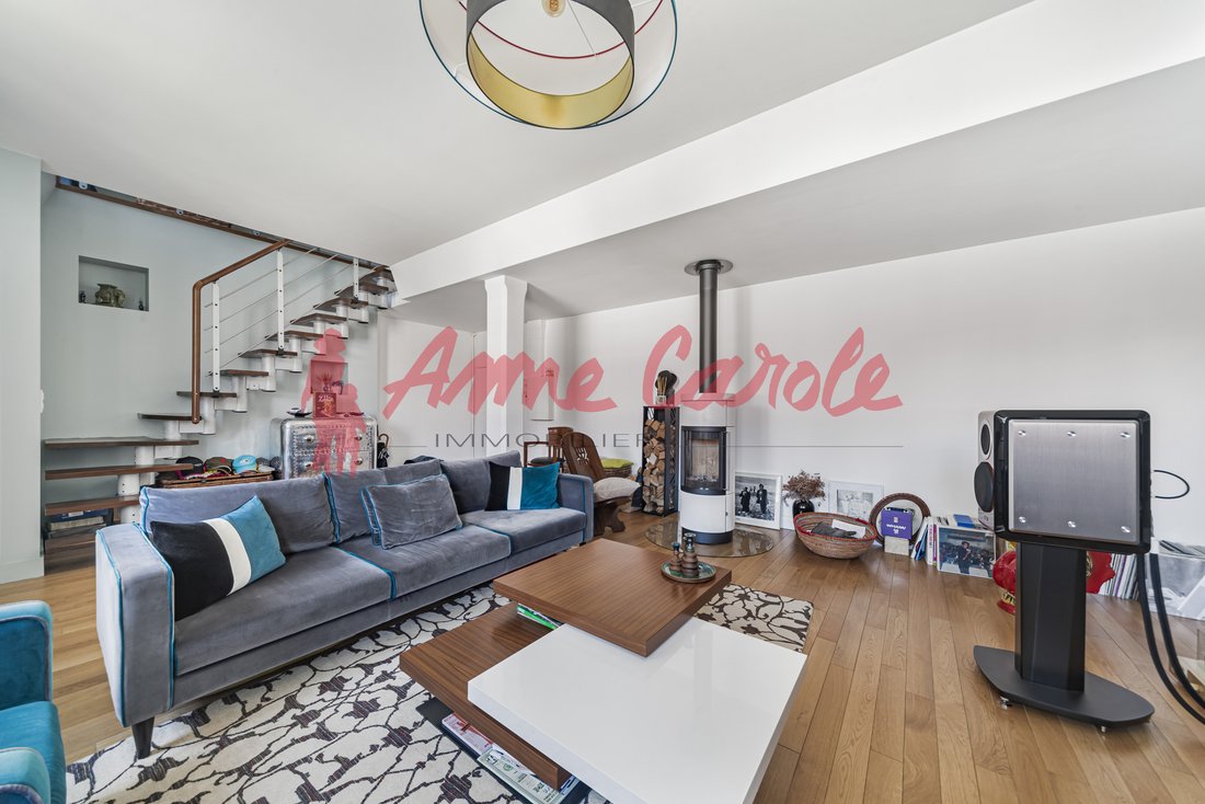 Apartment in Pantin, Ile-de-France, France 3 - 18439544