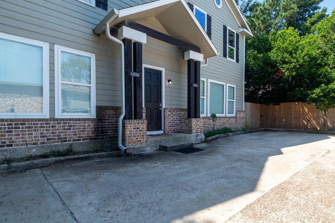 Huntsville, Texas, United States 3 - 18442436