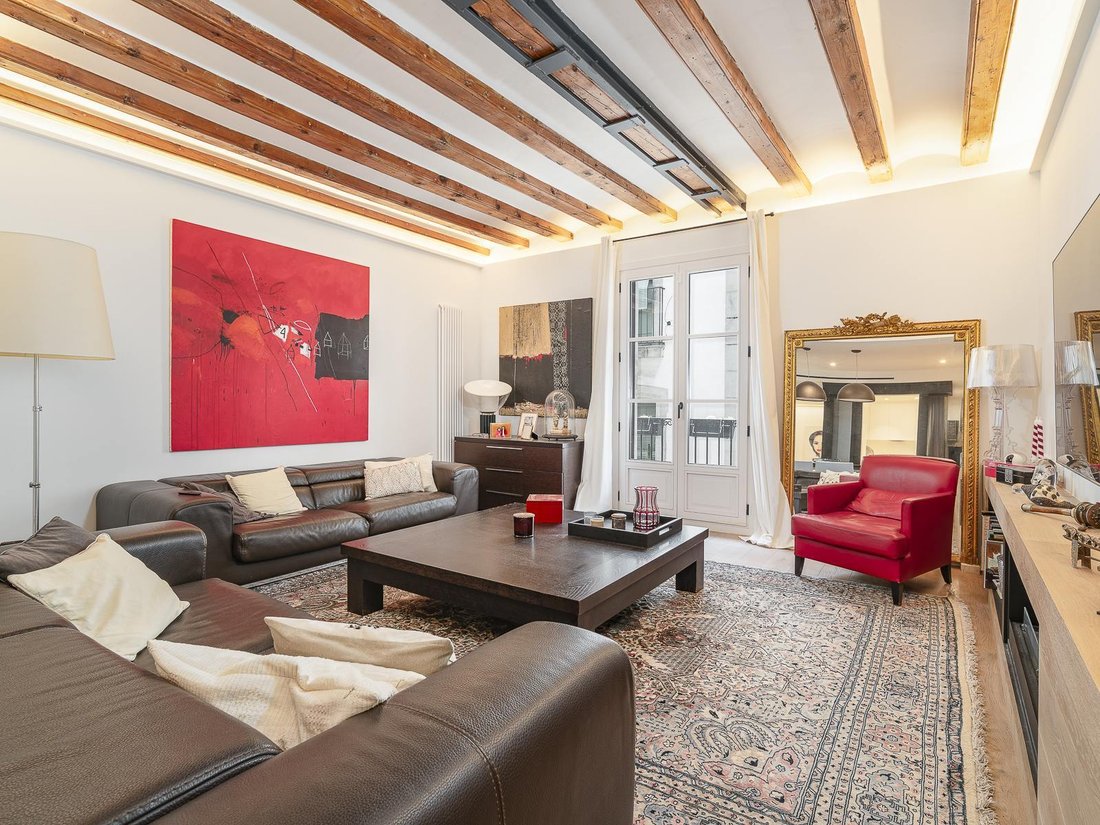 Apartment in Ciutat Vella, Barcelona, Spain 3 - 18437614