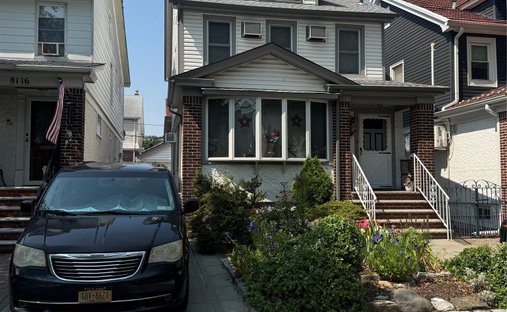 House in New York, New York, United States 1