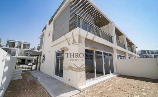 Townhouse in Damac Hills 2, Dubai, United Arab Emirates 1