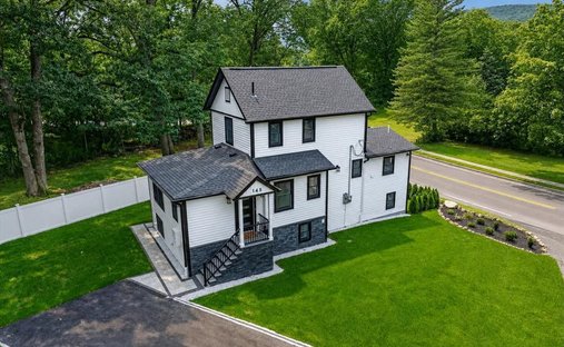 House in Woodbridge Township, New Jersey, United States 1