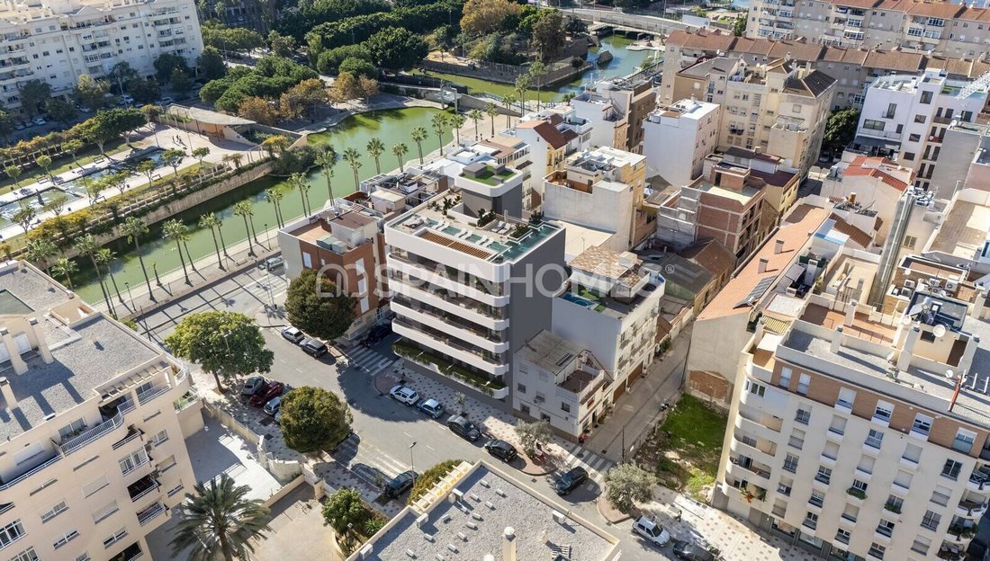 Apartment in Carretera de Cadiz, Malaga, Spain 4 - 18439048
