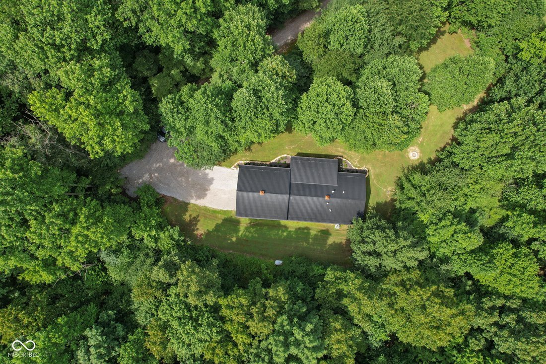 House in Bloomfield, Indiana, United States 4 - 18436361