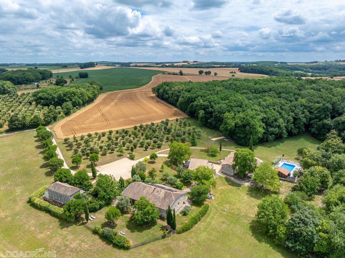 Estate in Sembas, Nouvelle-Aquitaine, France 2 - 18008772