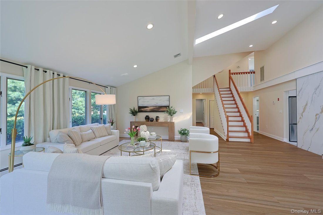 House in Manhasset, New York, United States 2 - 18443045