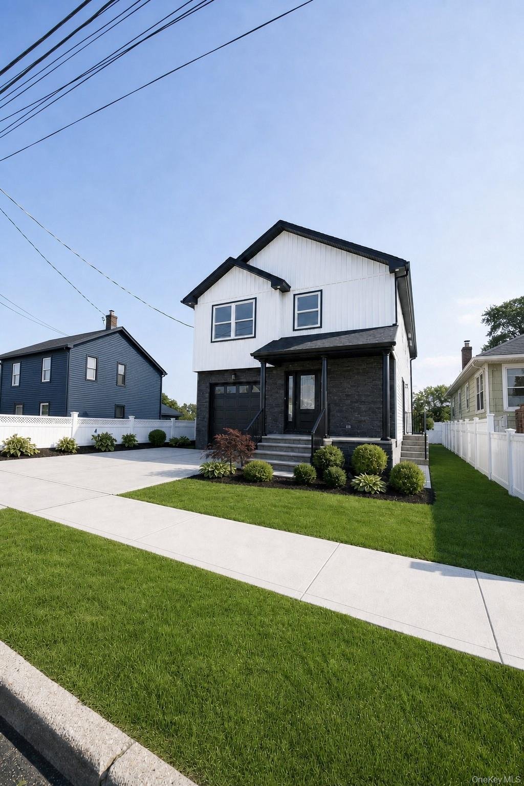 House in Elmont, New York, United States 2 - 18439295
