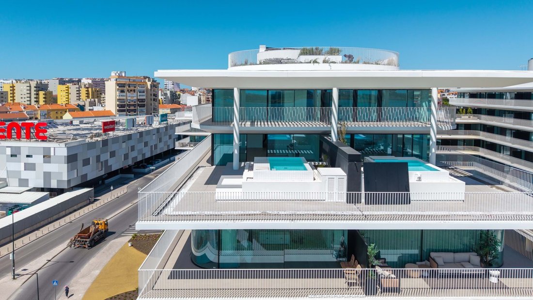 Apartment in Palhais e Coina, Setubal, Portugal 2 - 18436162