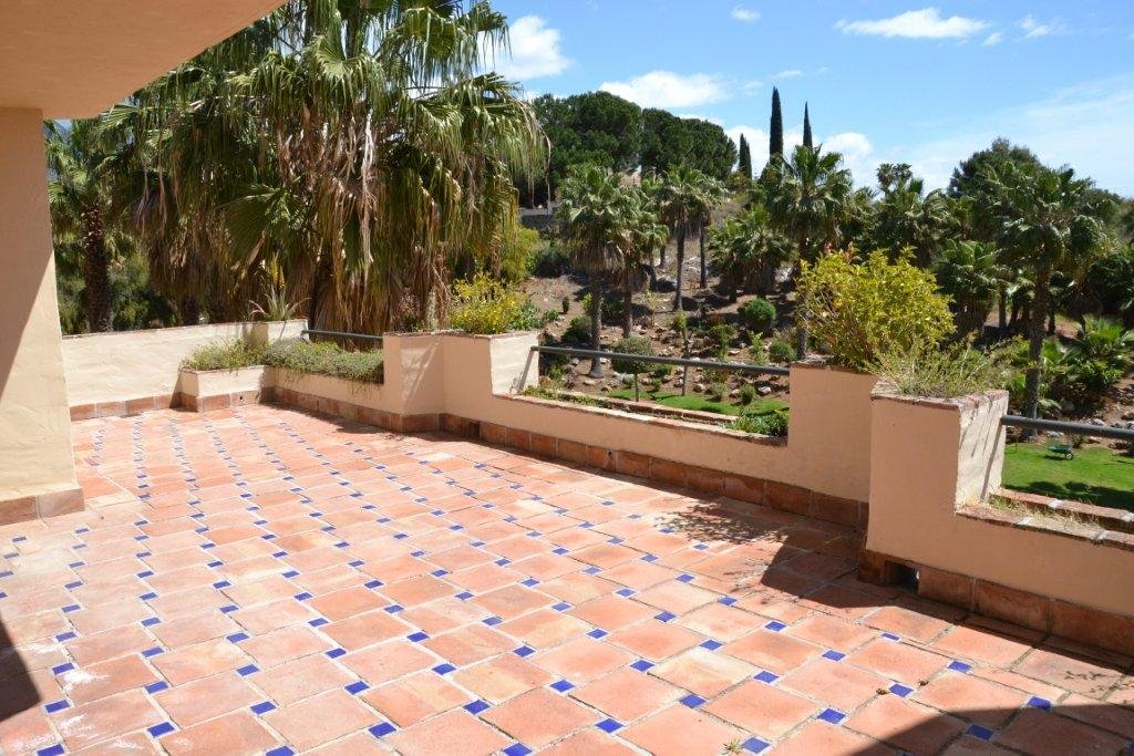 Apartment in Marbella, Andalusia, Spain 3 - 17399194