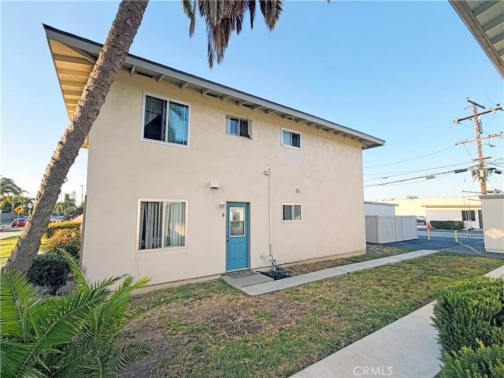 Costa Mesa, California, United States 5 - 18442911