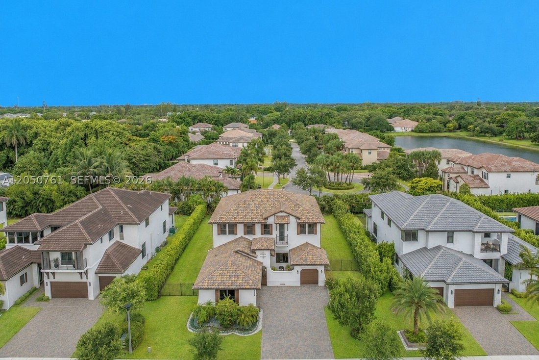 House in Davie, Florida, United States 5 - 18440024