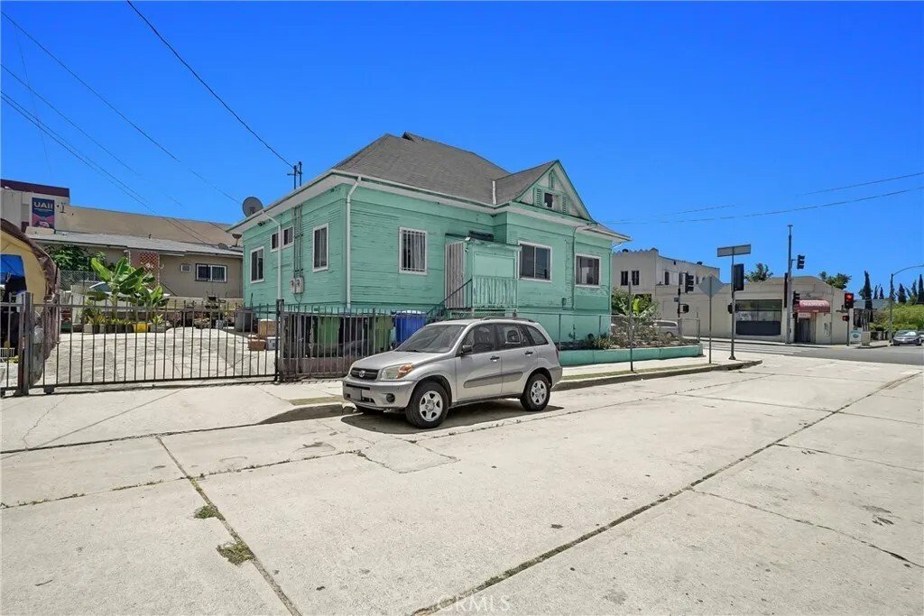 Townhouse in Los Angeles, California, United States 4 - 18439954