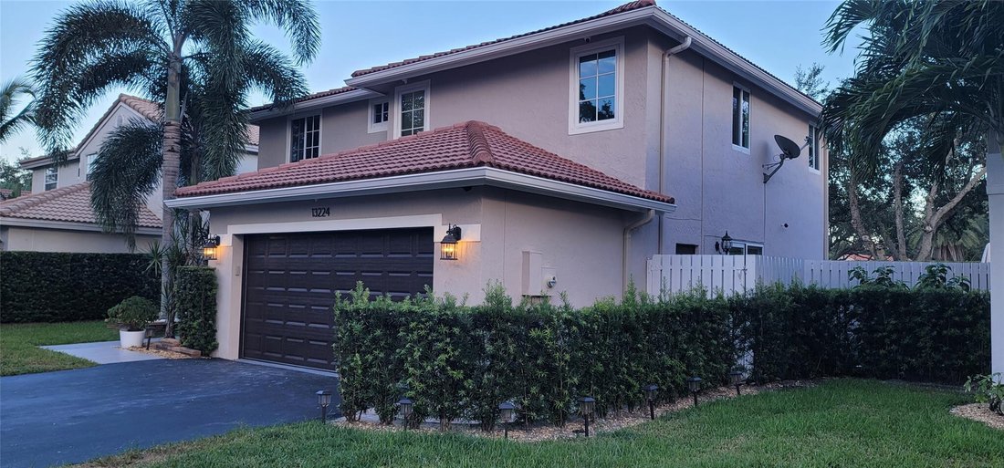 House in Plantation, Florida, United States 2 - 18439633