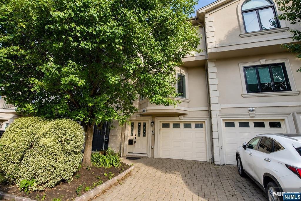 House in Weehawken, New Jersey, United States 2 - 18440425