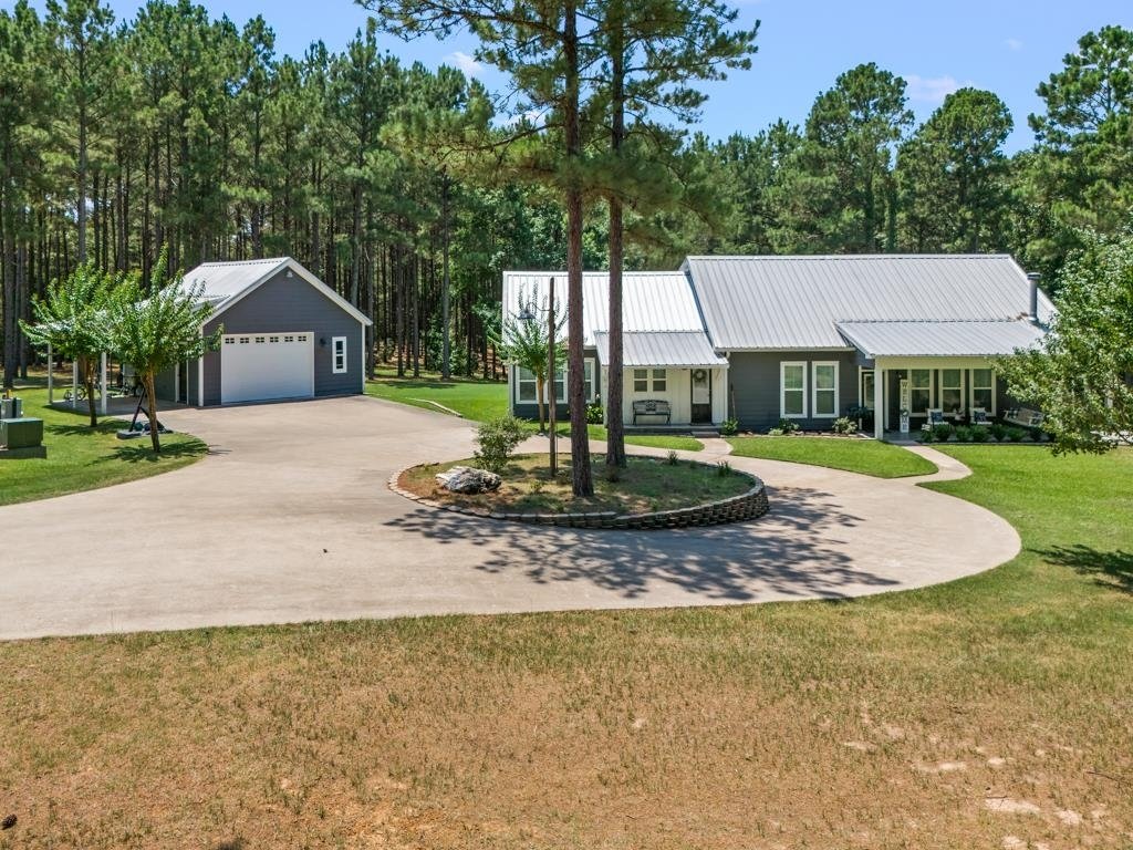 House in Gilmer, Texas, United States 3 - 18438925