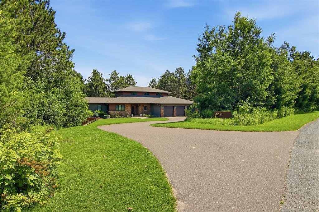 House in Eau Claire, Wisconsin, United States 3 - 18442255
