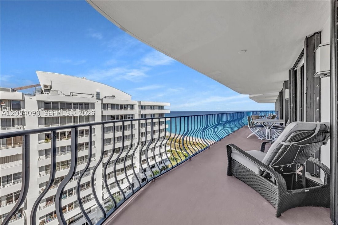 Condo in Bal Harbour, Florida, United States 3 - 18436519