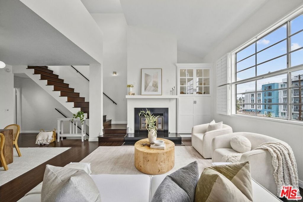 Condo in Los Angeles, California, United States 2 - 18433601