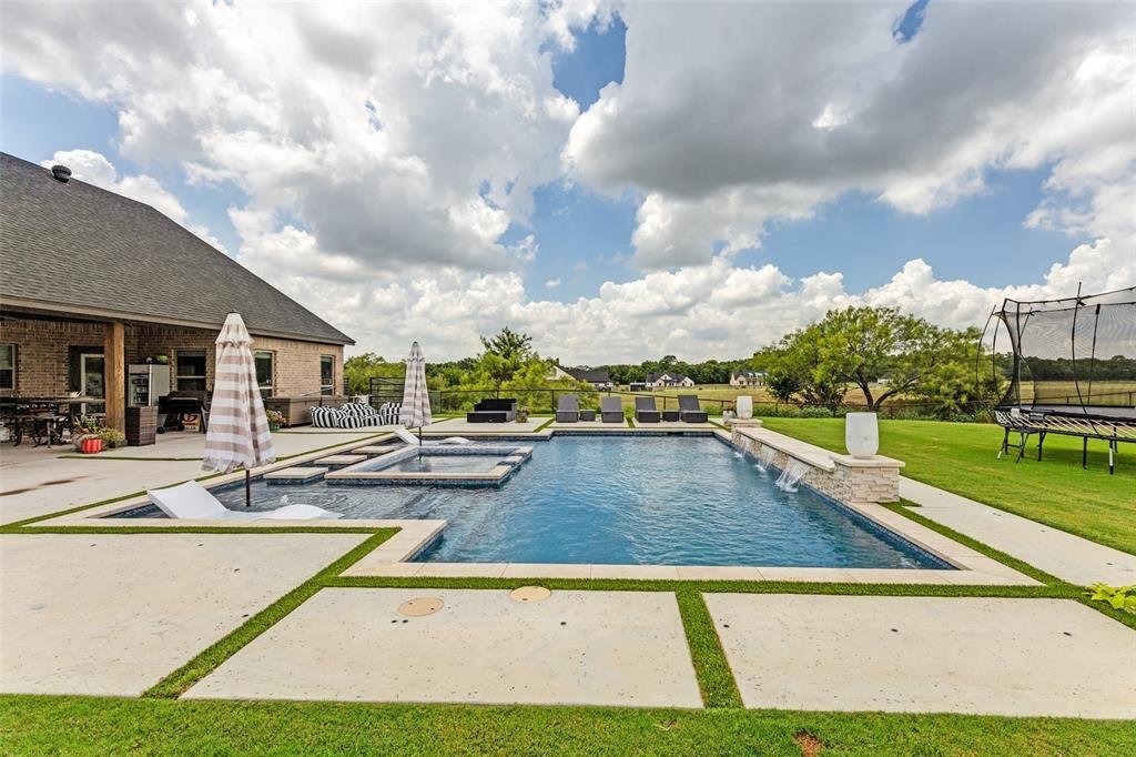House in Weatherford, Texas, United States 4 - 18440629