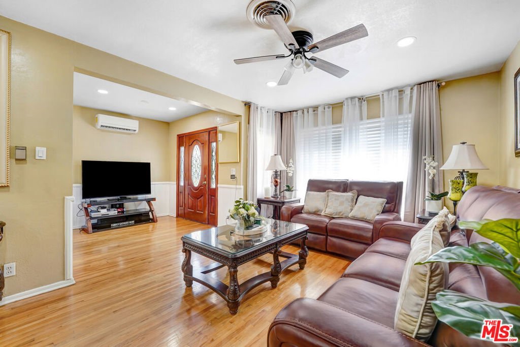 House in Burbank, California, United States 2 - 18439196