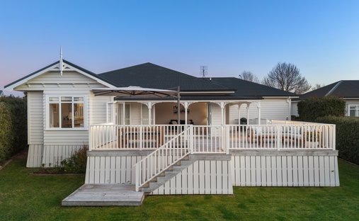 House in Riverhead, Auckland, New Zealand 1