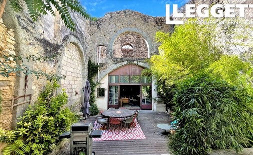 House in La Balance-Palais des Papes, Avignon, France 1