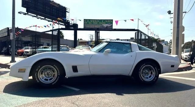 Coupe in Los Angeles, CA, United States 1 - 18434969
