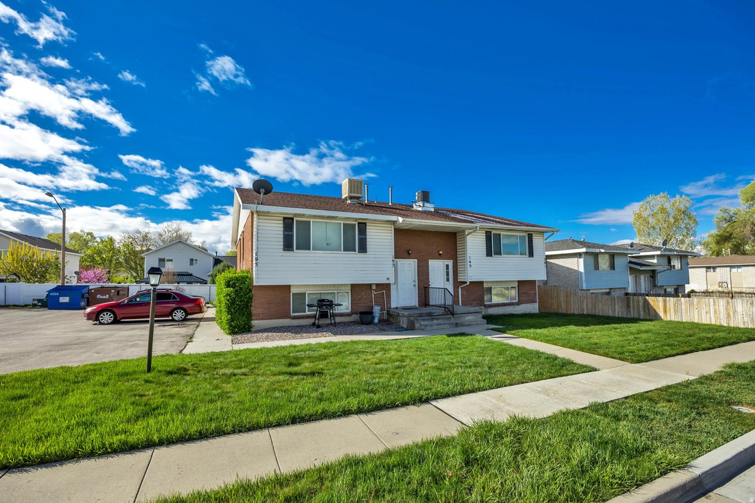 Midvale, Utah, United States 2 - 18442039
