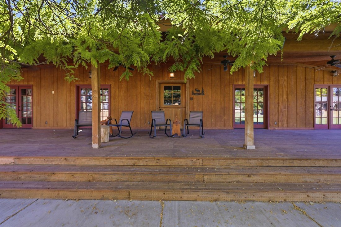 House in Burbank, Washington, United States 4 - 18437554