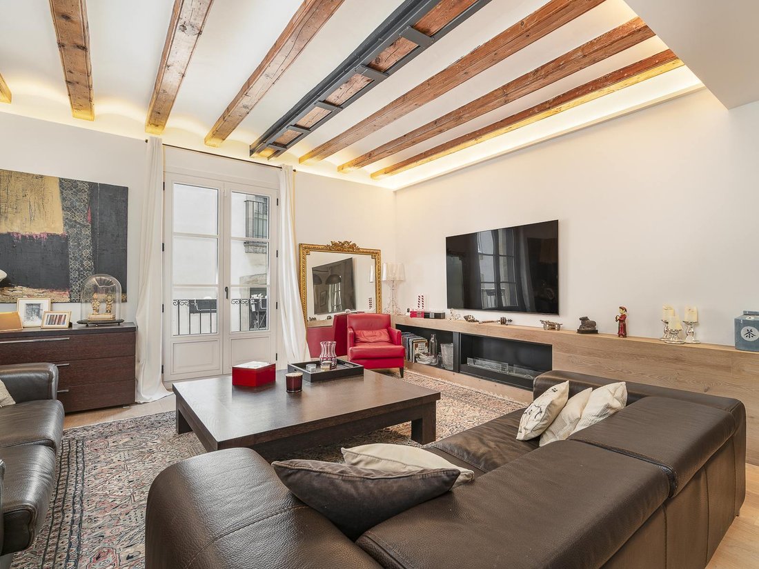 Apartment in Ciutat Vella, Barcelona, Spain 5 - 18437614