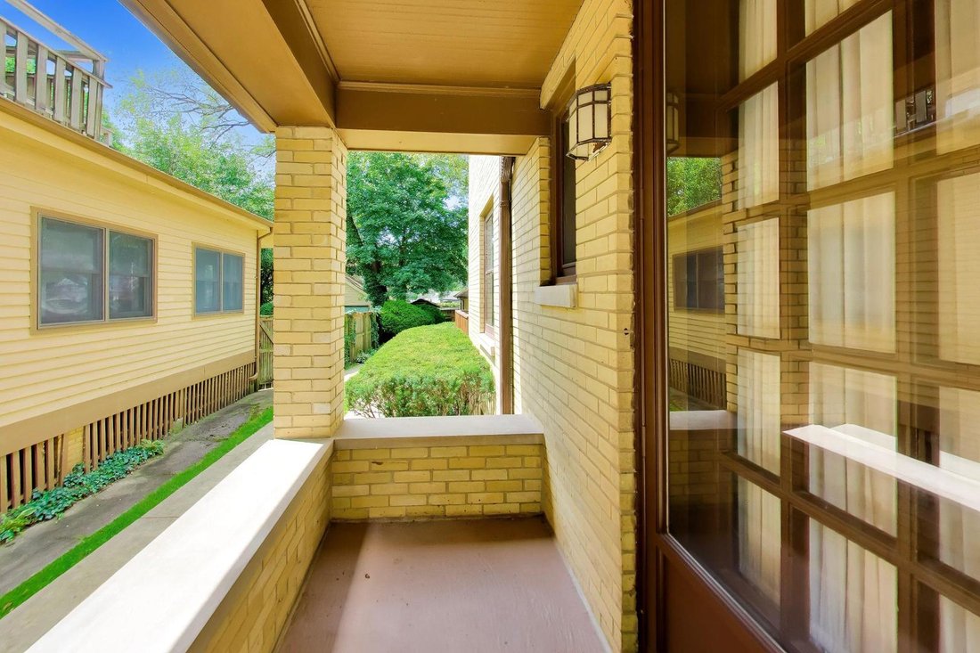 House in Evanston, Illinois, United States 2 - 18440328