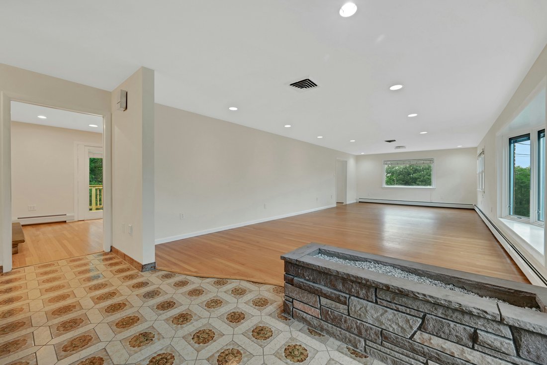 House in Wayne, New Jersey, United States 4 - 18438145