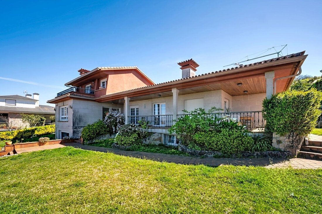 Villa in Panxon, Nigran, Spain 2 - 17664454
