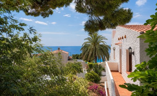 Apartment in Roses, Catalonia, Spain 1