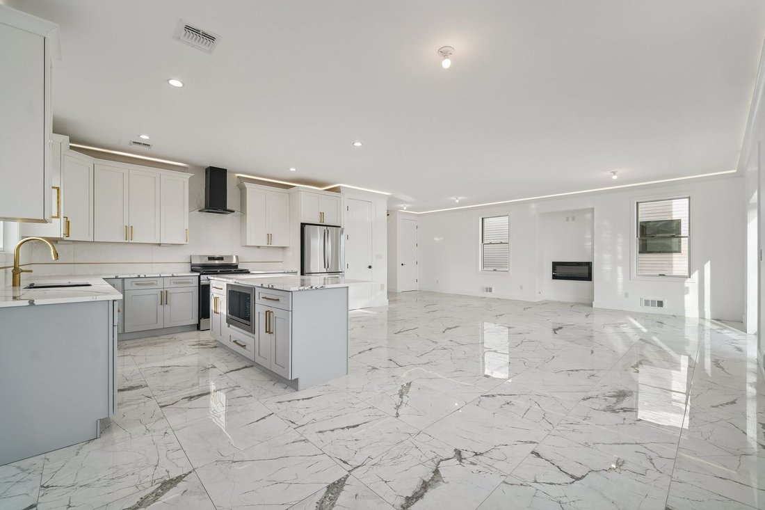 Mahwah, New Jersey, United States 3 - 18441951