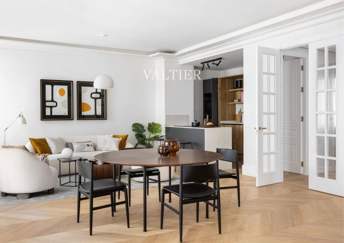 Apartment in Chamberi, Madrid, Spain 3 - 18427924