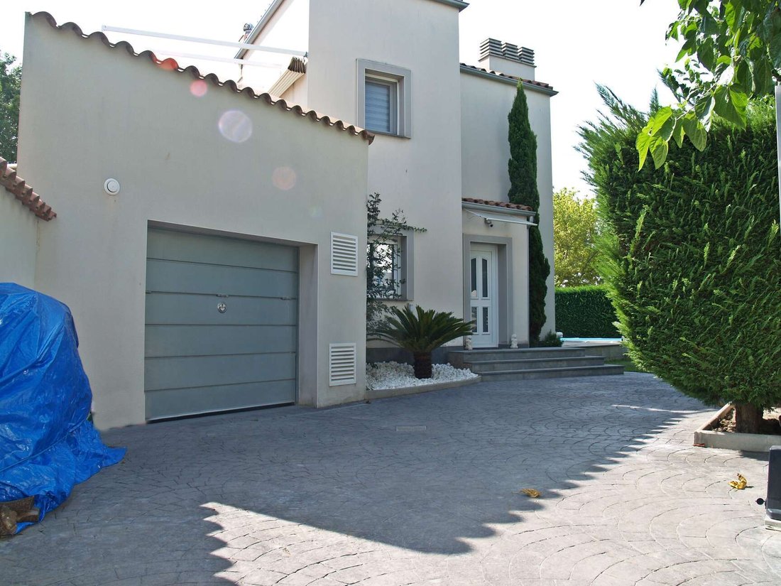 House in Empuriabrava, Catalonia, Spain 4 - 18439340