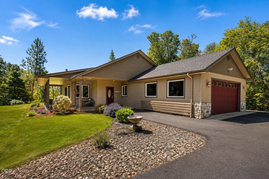 House in Grants Pass, Oregon, United States 3 - 18439751